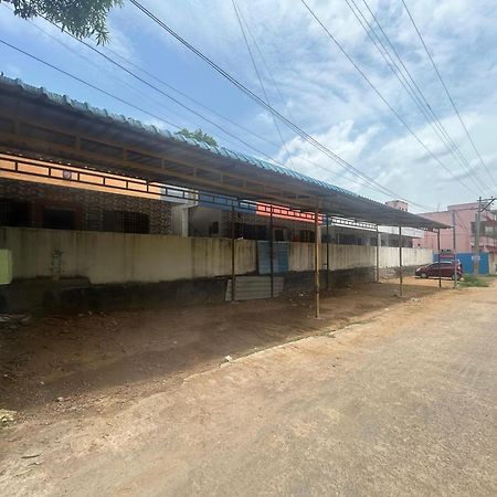 L. R Residency Hotel Kanchipuram Exterior photo