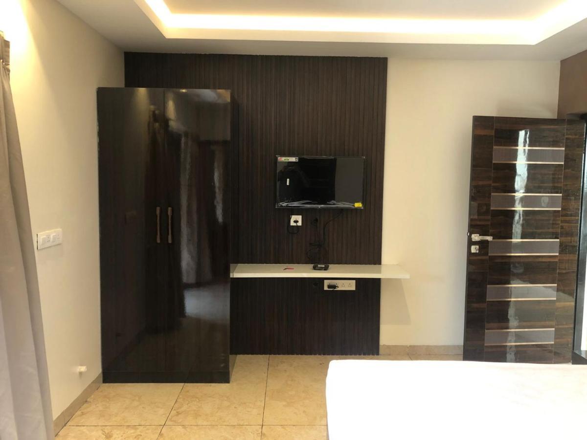 L. R Residency Hotel Kanchipuram Exterior photo